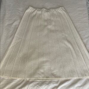 Elegant Cream Pleated Skirt